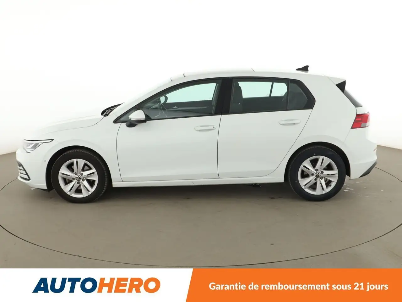 Volkswagen Golf Standard Model — photo 3