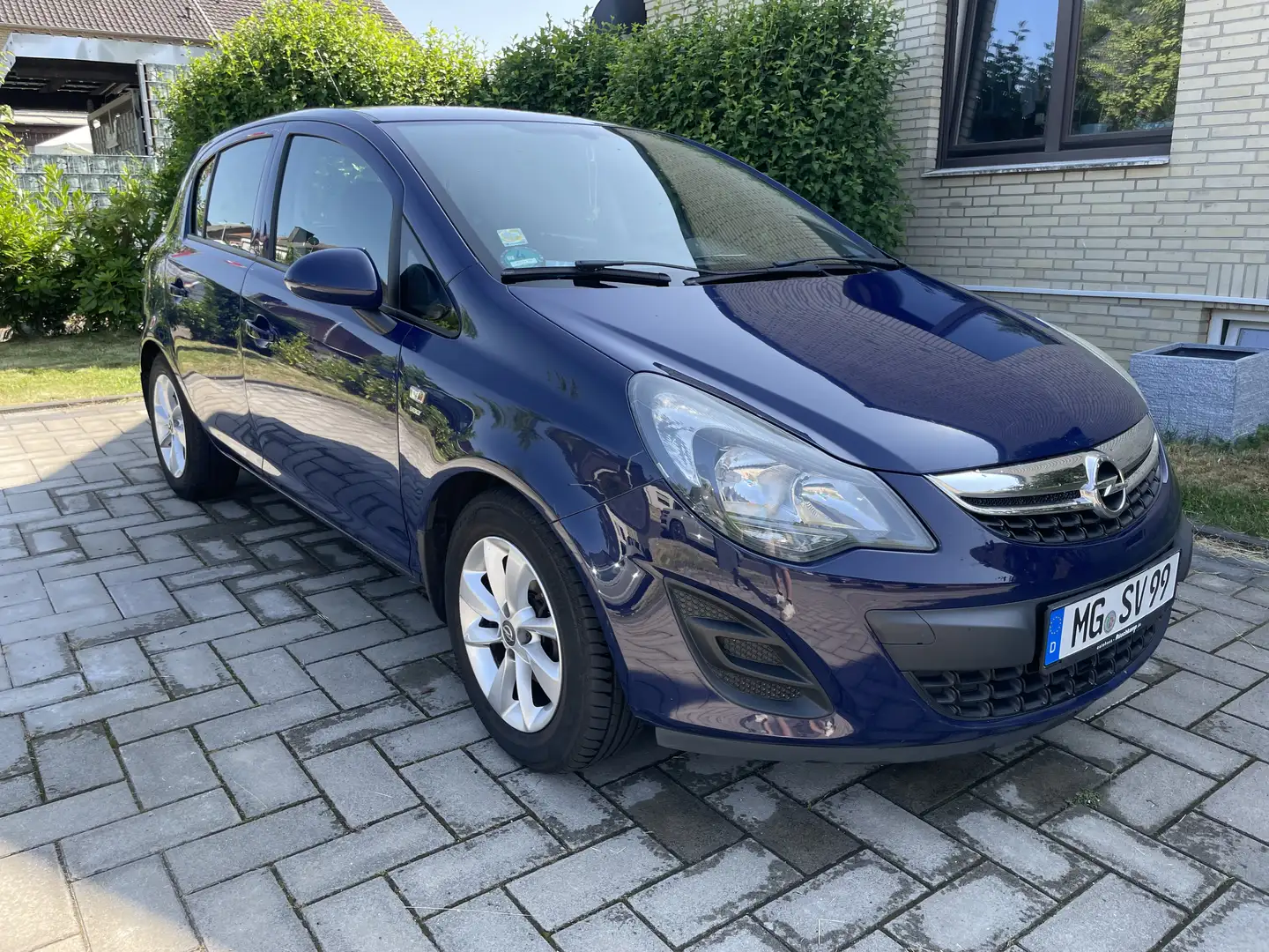 Opel Corsa Energy Blau - 1