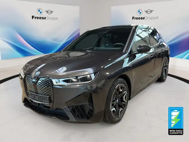 BMW iX xDrive40 AHK Laser 360° STANDHZ HEAD-UP PANO