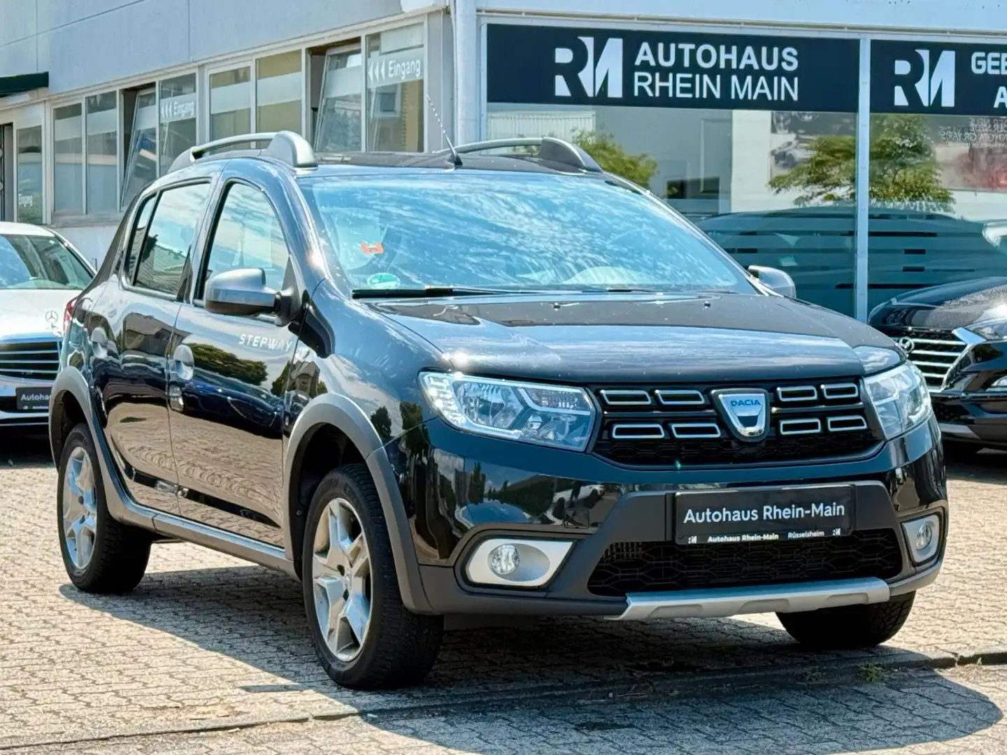 Dacia Sandero II Stepway Prestige*LPG*Nav*Cam* Schwarz - 1