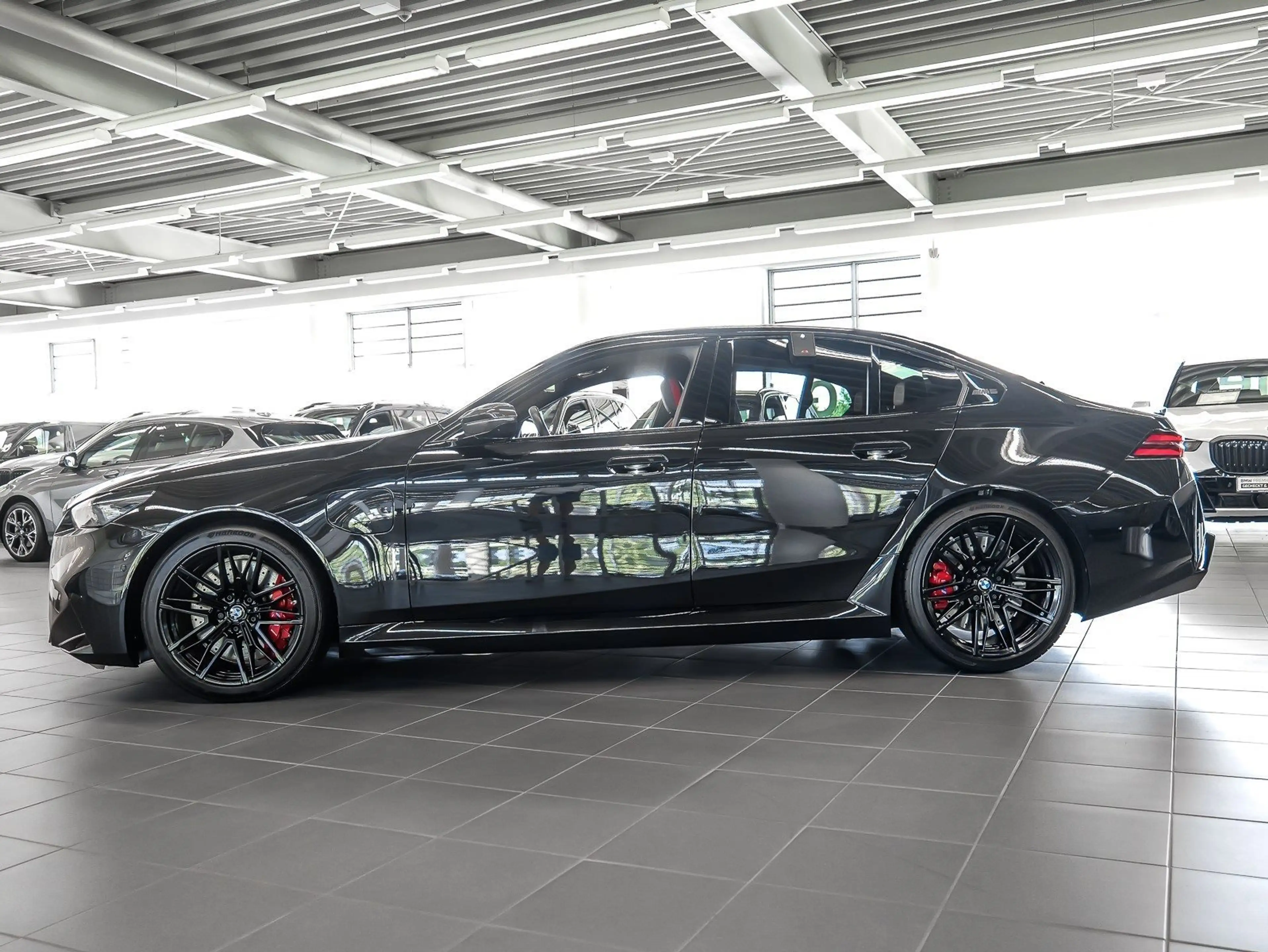 BMW M5 Limousine M Sport PANO ACC AHK 360°KAM RFK — photo 10
