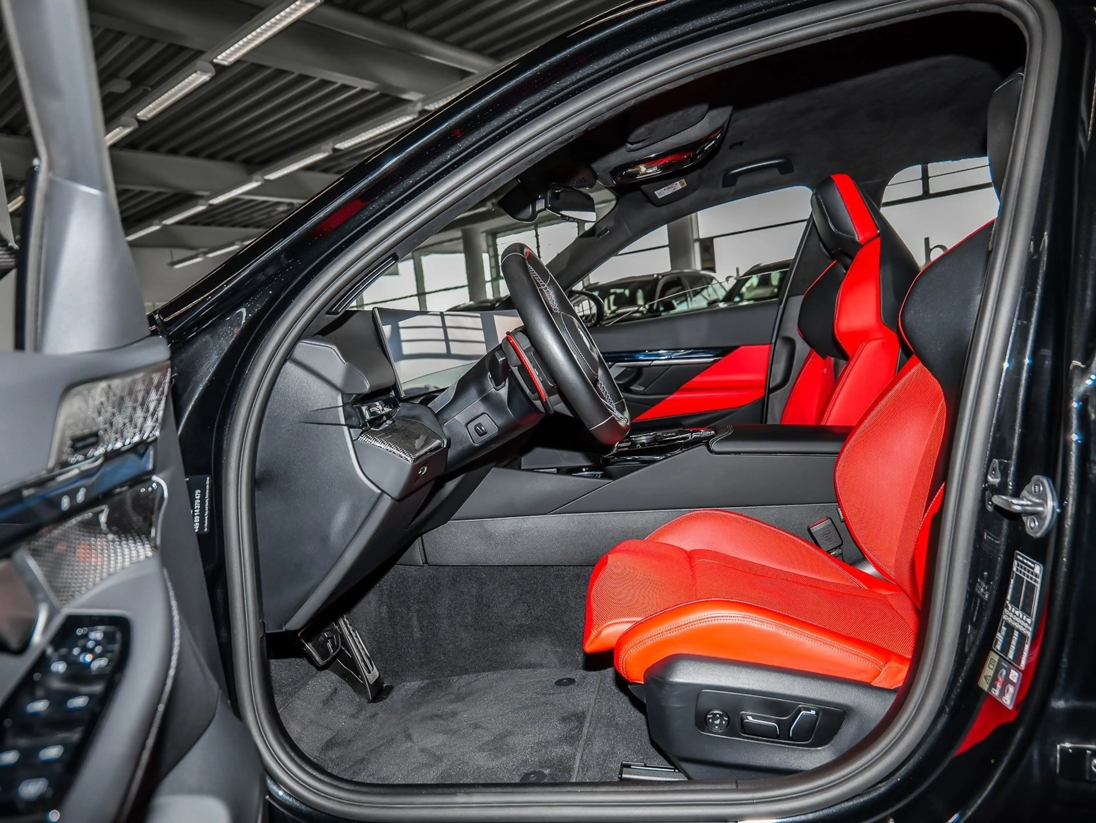 BMW M5 Limousine M Sport PANO ACC AHK 360°KAM RFK — photo 5