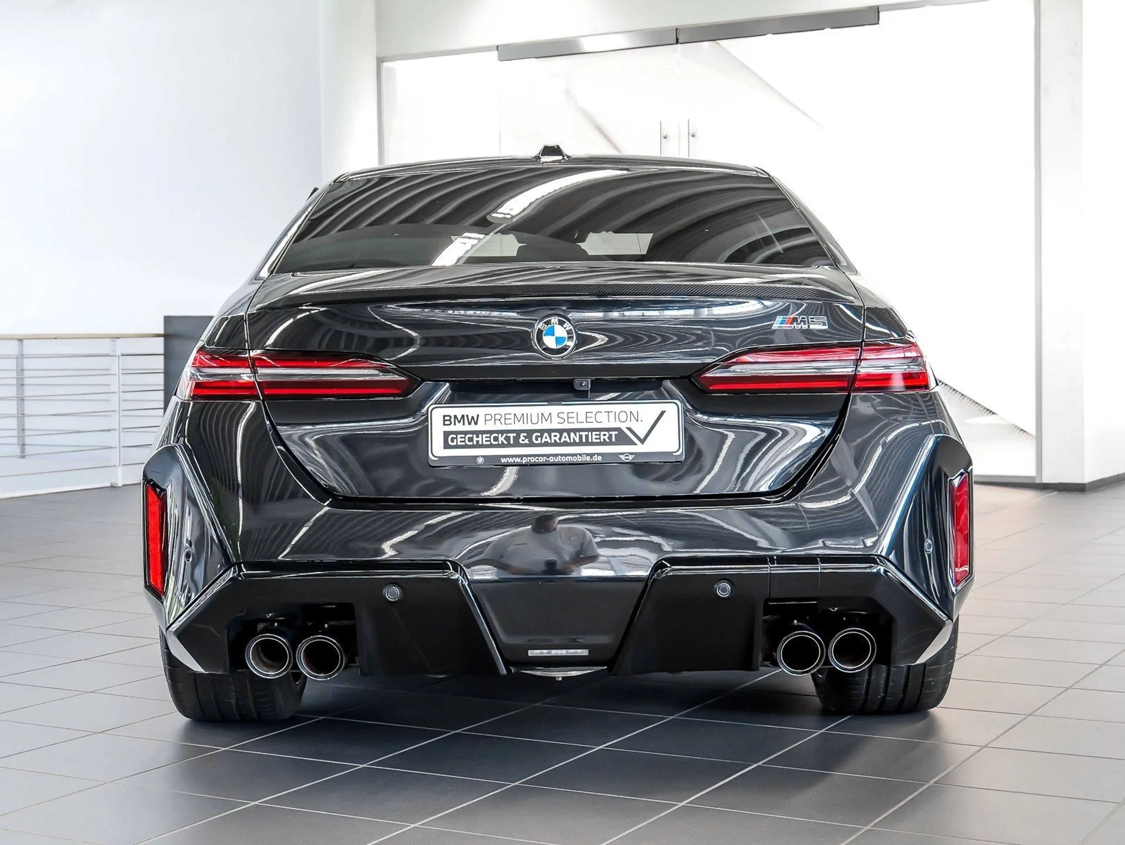 BMW M5 Limousine M Sport PANO ACC AHK 360°KAM RFK — photo 12