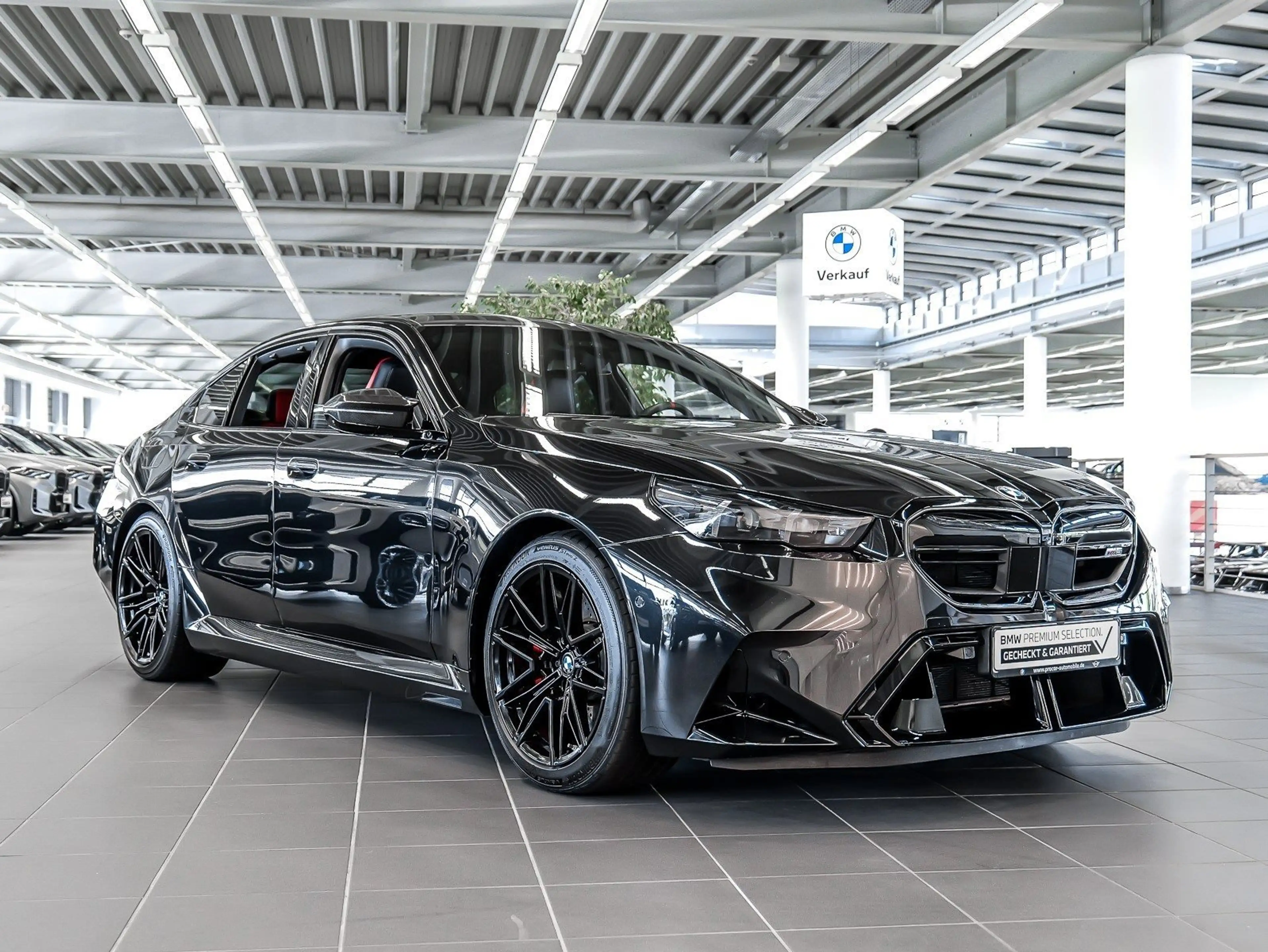 BMW M5 Limousine M Sport PANO ACC AHK 360°KAM RFK — photo 6