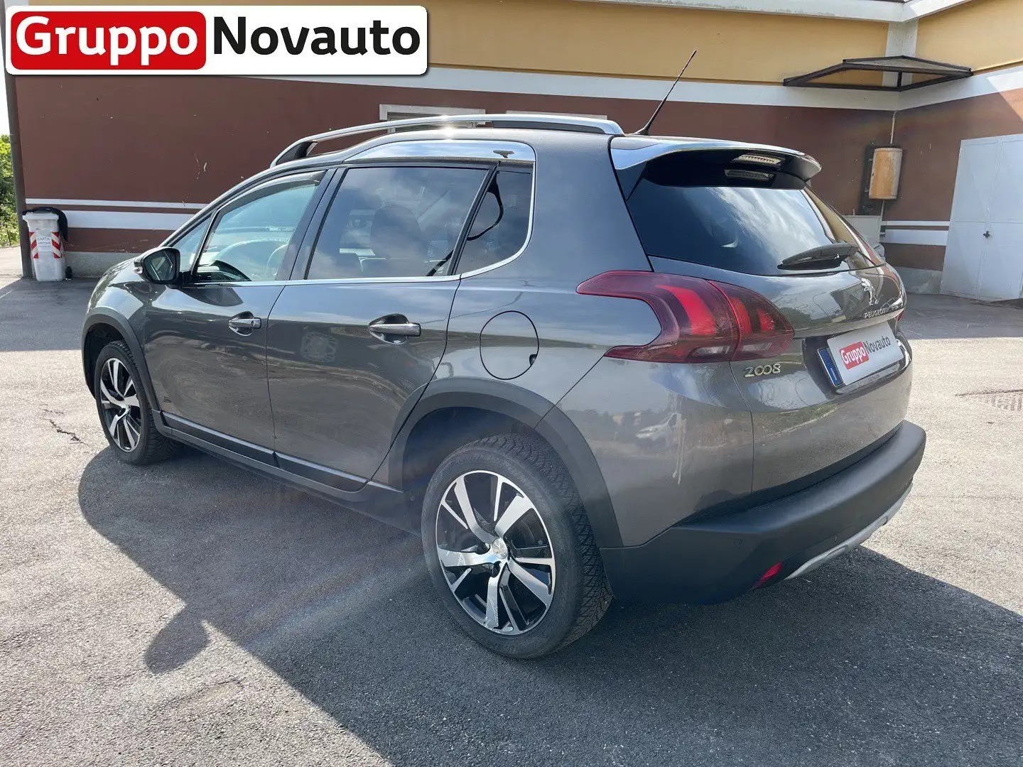 Peugeot 2008 PureTech Turbo 130 S&S Allure Grigio - 2