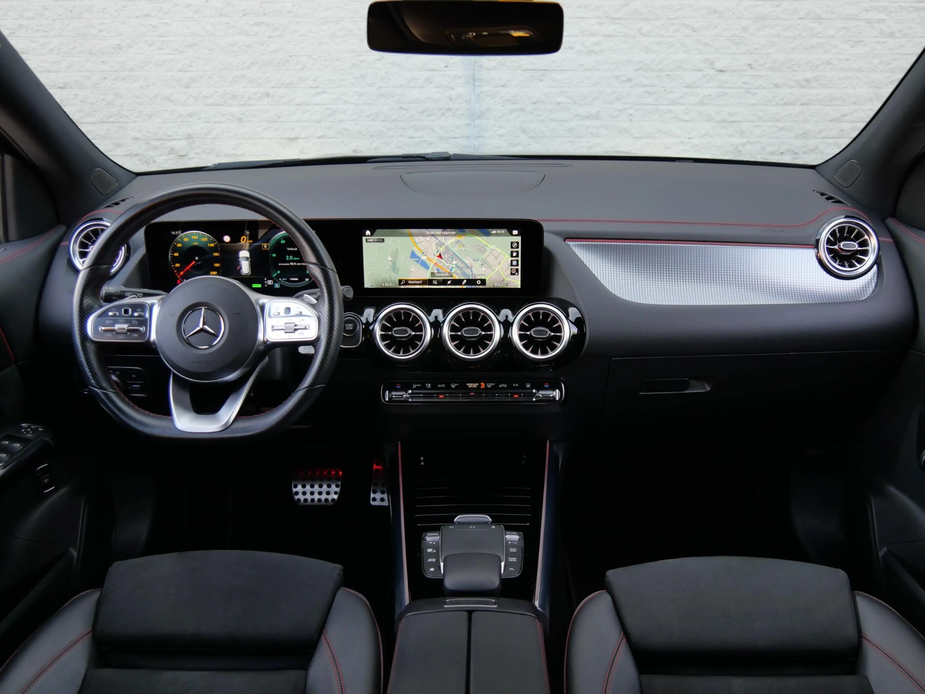 Mercedes-Benz EQA 67kWh AMG/ AMBIENT LIGHTING/ BLINDSPOT/ ELEKT. KLE — photo 5
