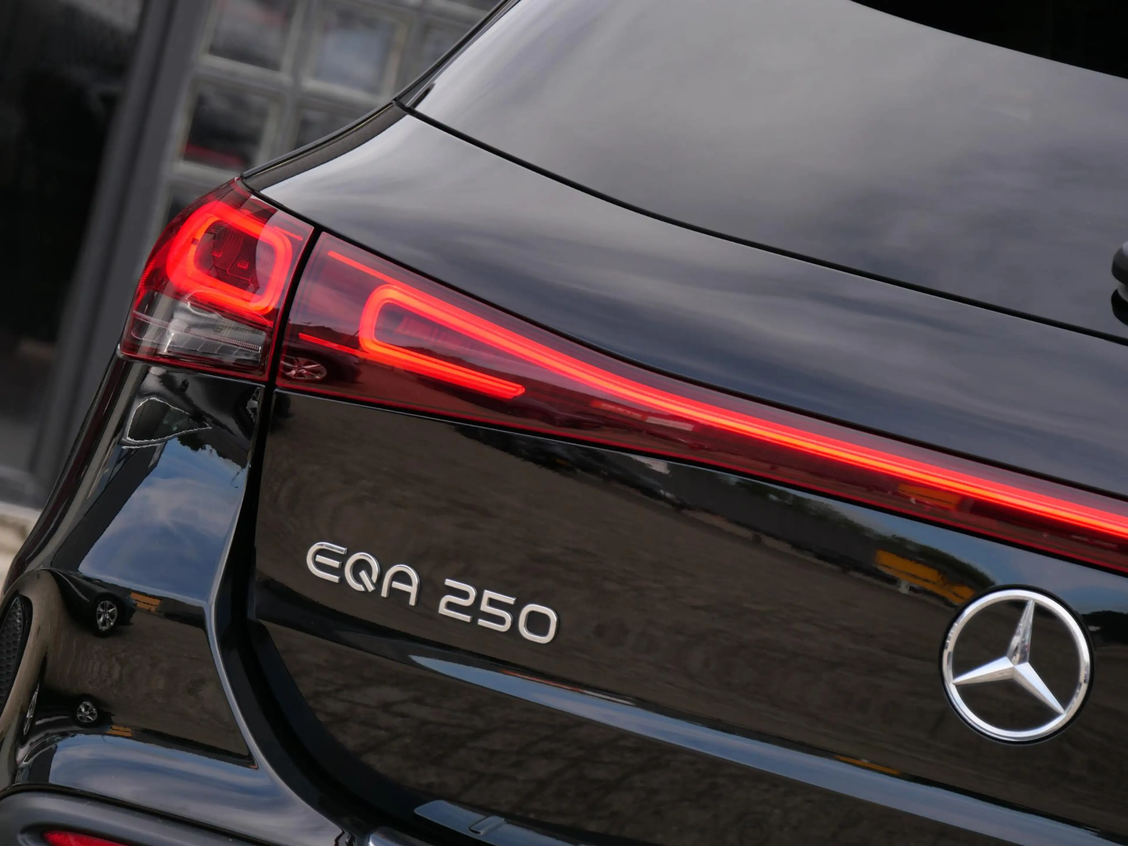 Mercedes-Benz EQA 67kWh AMG/ AMBIENT LIGHTING/ BLINDSPOT/ ELEKT. KLE — photo 24