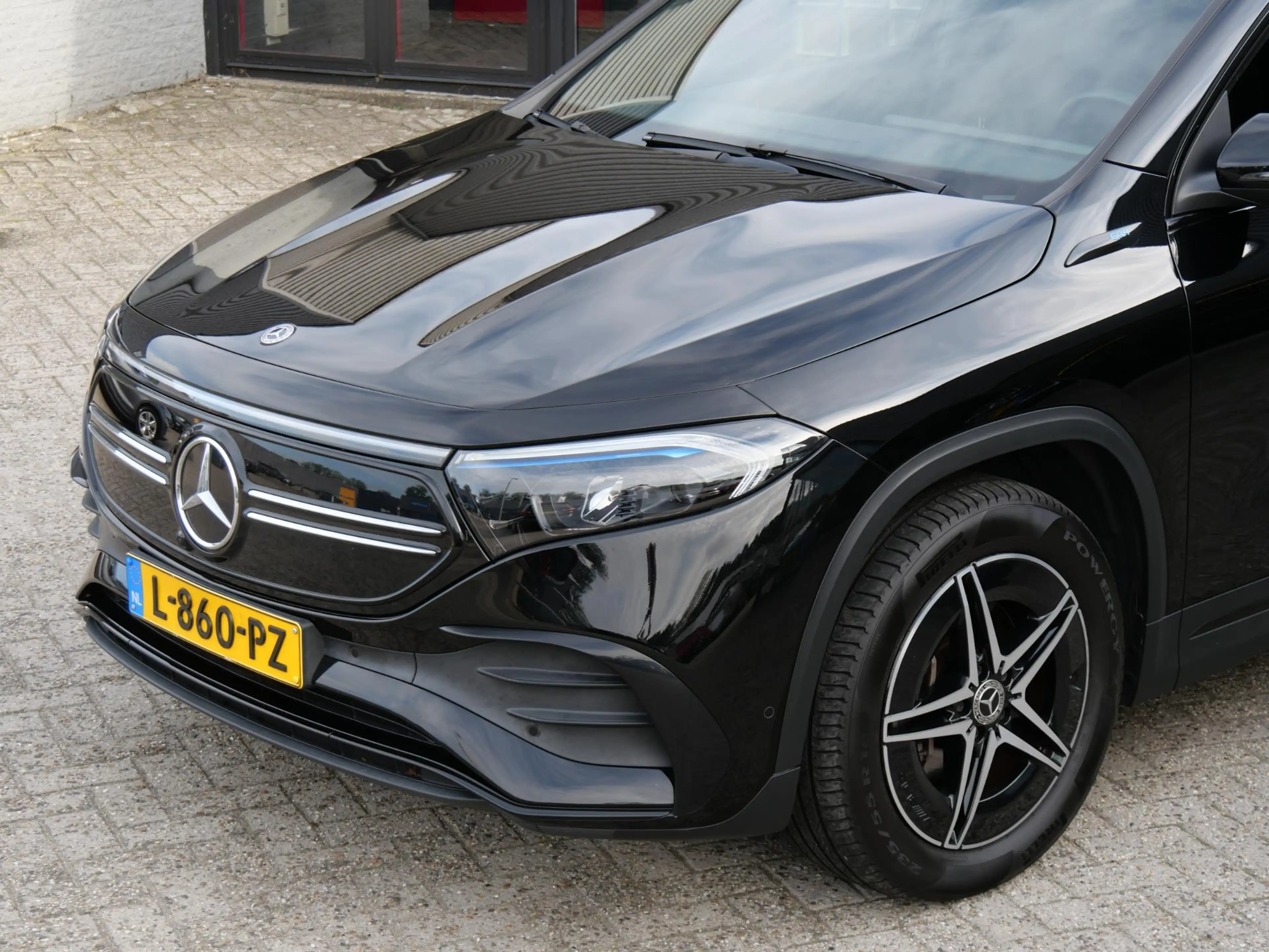 Mercedes-Benz EQA 67kWh AMG/ AMBIENT LIGHTING/ BLINDSPOT/ ELEKT. KLE — photo 20