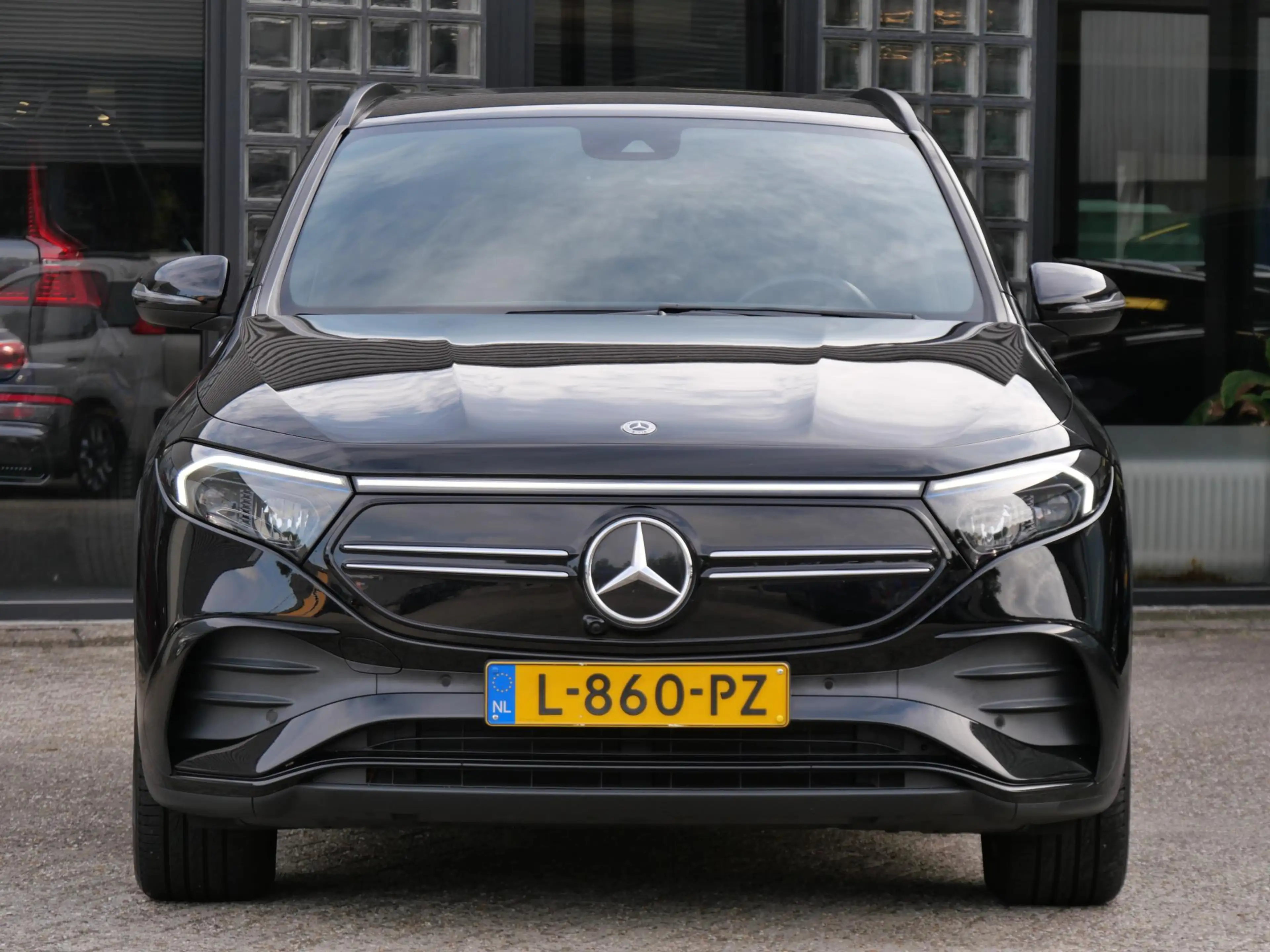 Mercedes-Benz EQA 67kWh AMG/ AMBIENT LIGHTING/ BLINDSPOT/ ELEKT. KLE — photo 21