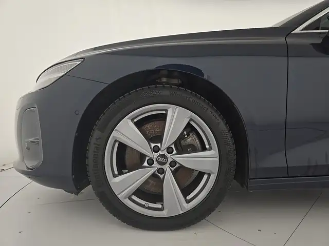 Audi A6 Avant view 8