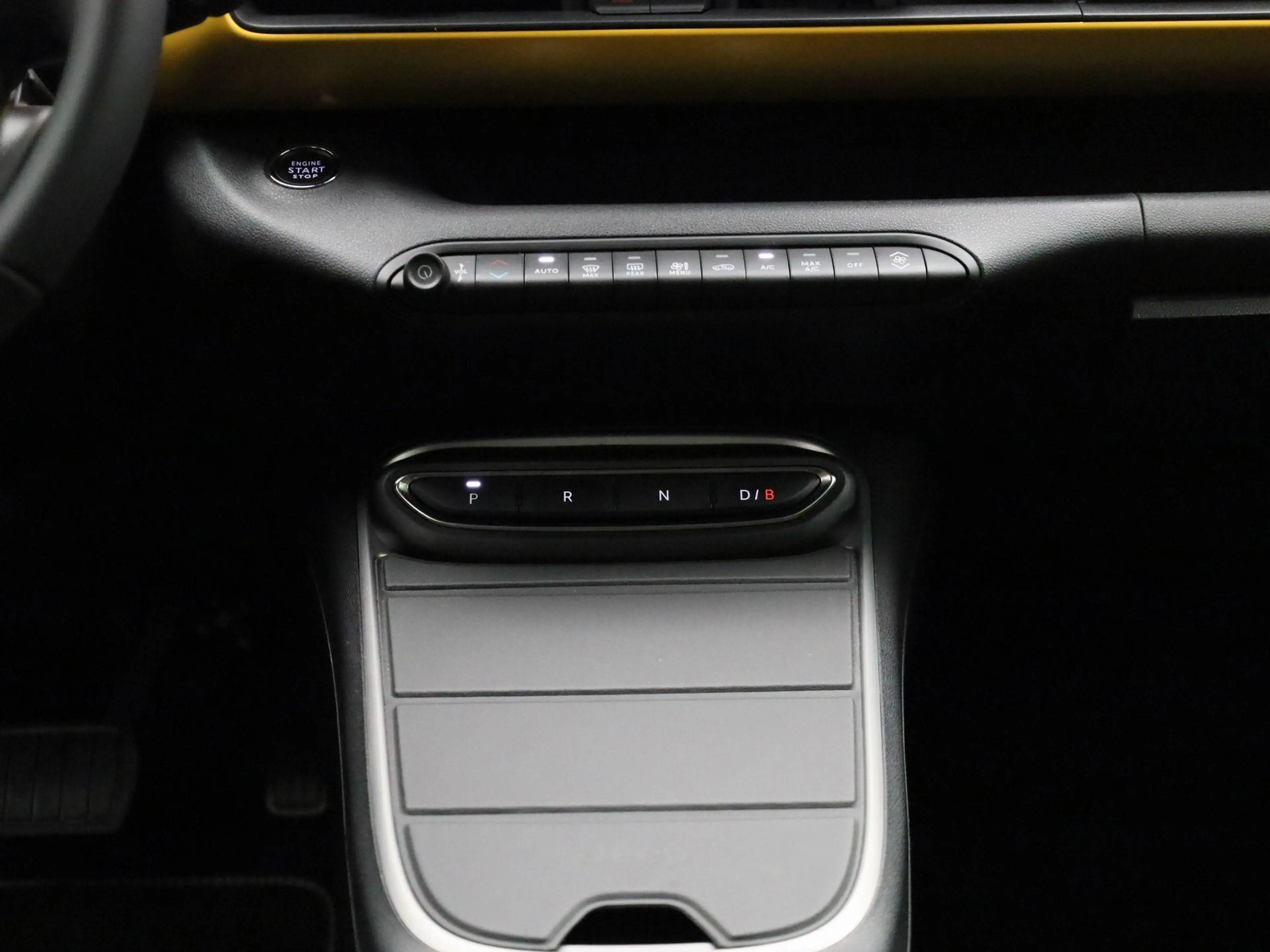 Jeep Avenger 54kWh Summit | SOH 95,56% | Camera | PDC 360° | Ca — photo 12