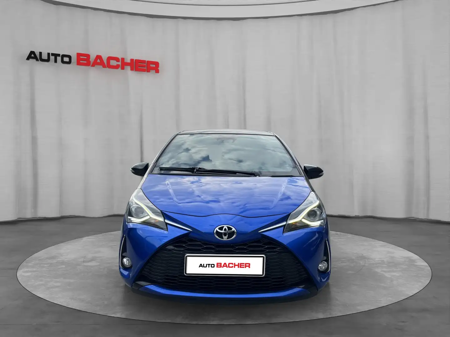 Toyota Yaris 1,5 l STYLE Bleu - 2