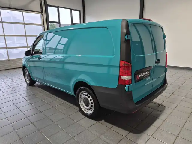 Mercedes-Benz Vito view 4