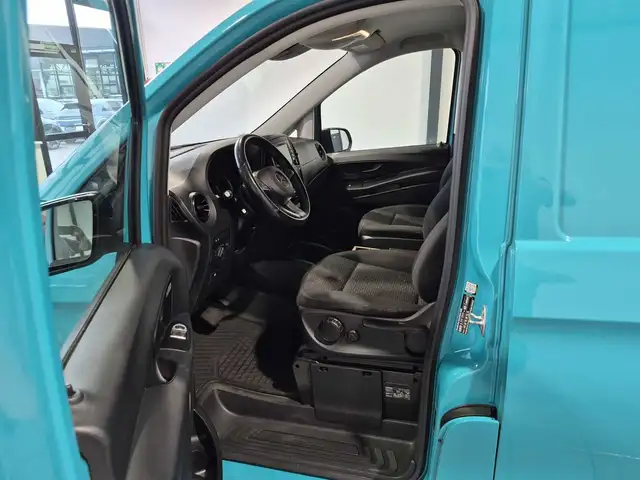 Mercedes-Benz Vito view 8