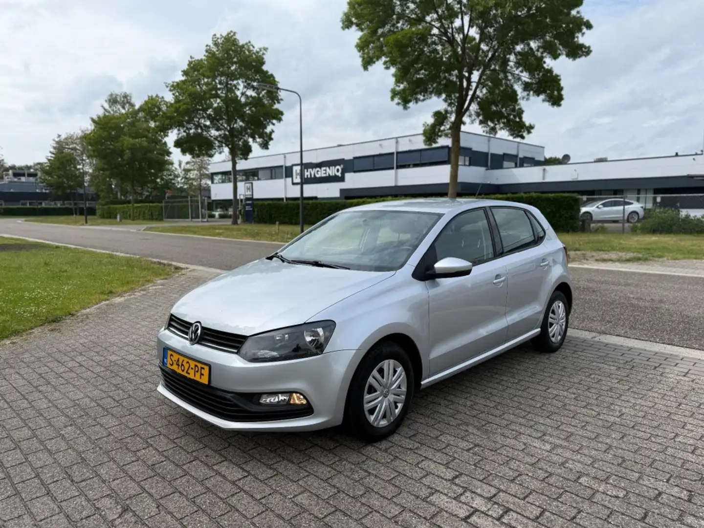Volkswagen Polo 1.0 Easyline Grijs - 2