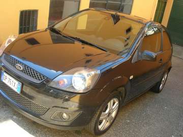 Fiesta V 2006 3p 1.2 Titanium