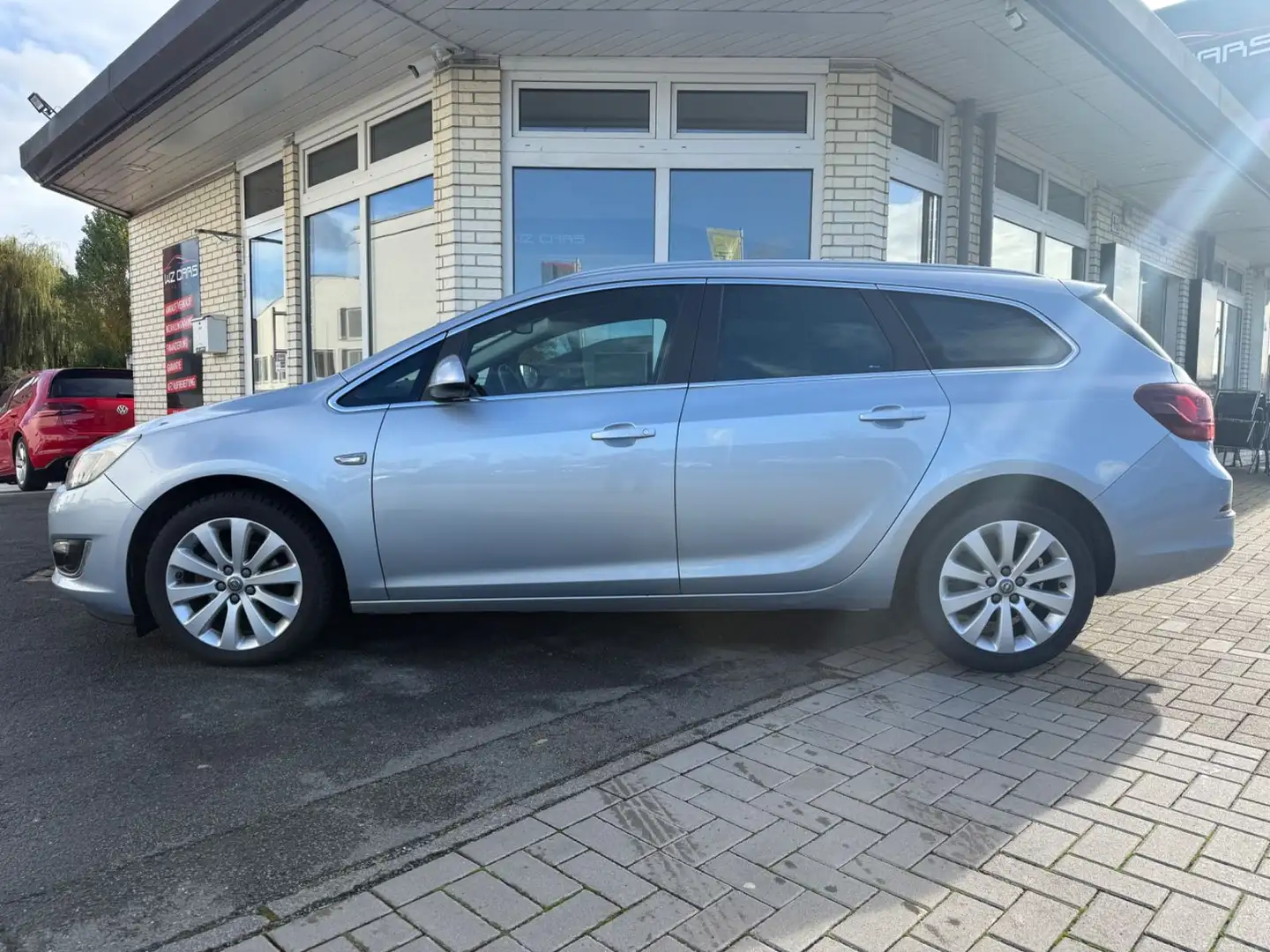 Opel Astra J Sports NAVI KLIMA PDC KAMERA Silber - 2