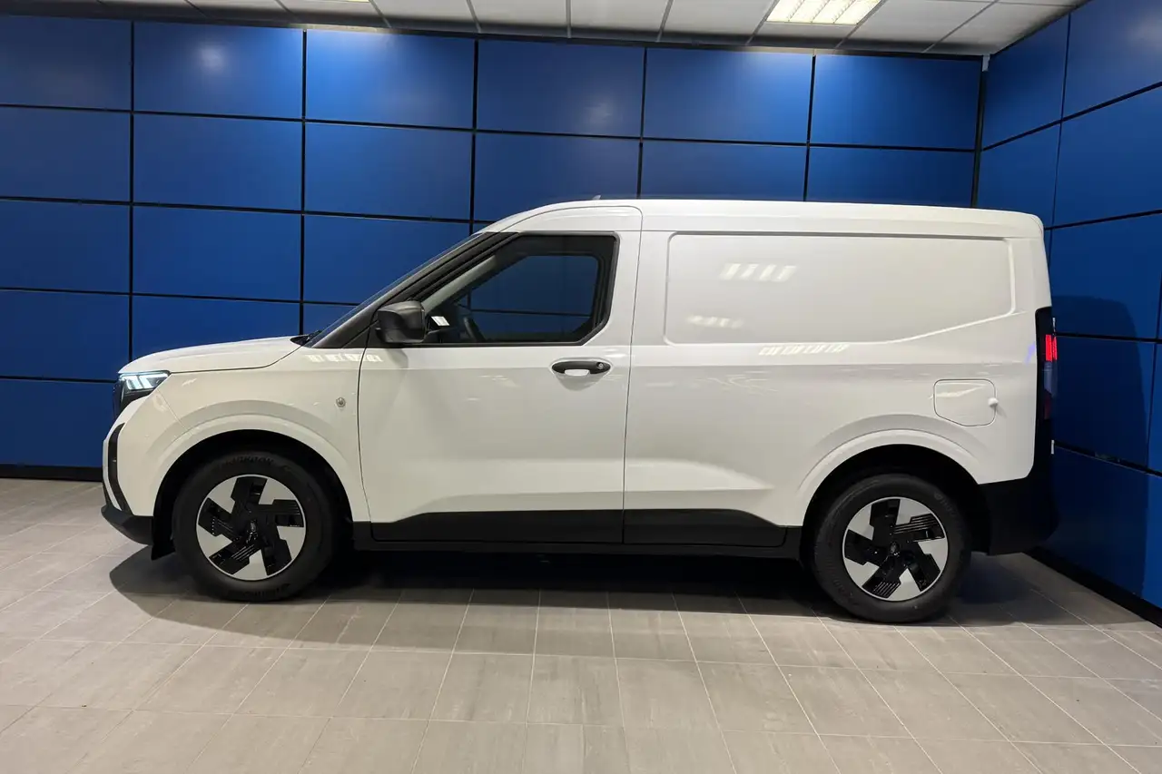 Ford Transit Courier 2026