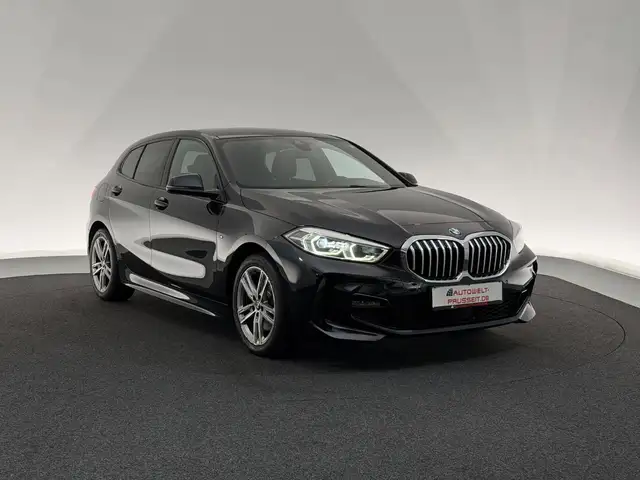 Bmw 118 i Lim.*M SPORT*SHADOW LED SHZ PDC TEMPO WLAN