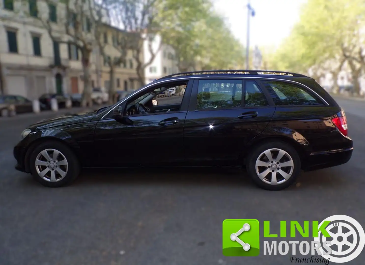 Mercedes-Benz C 200 CDI S.W. BlueEFFICIENCY Executive Schwarz - 2