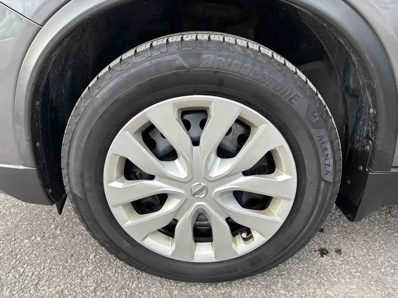 Nissan Rogue снимка Nissan Rogue