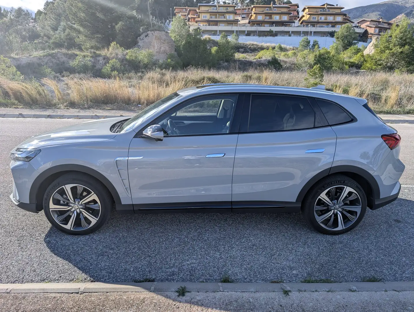 MG Marvel R Marvel R Luxury RWD 70kWh 132kW Luxury Azul - 2