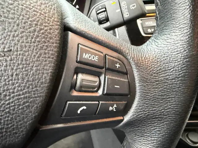BMW 1 Series view 11
