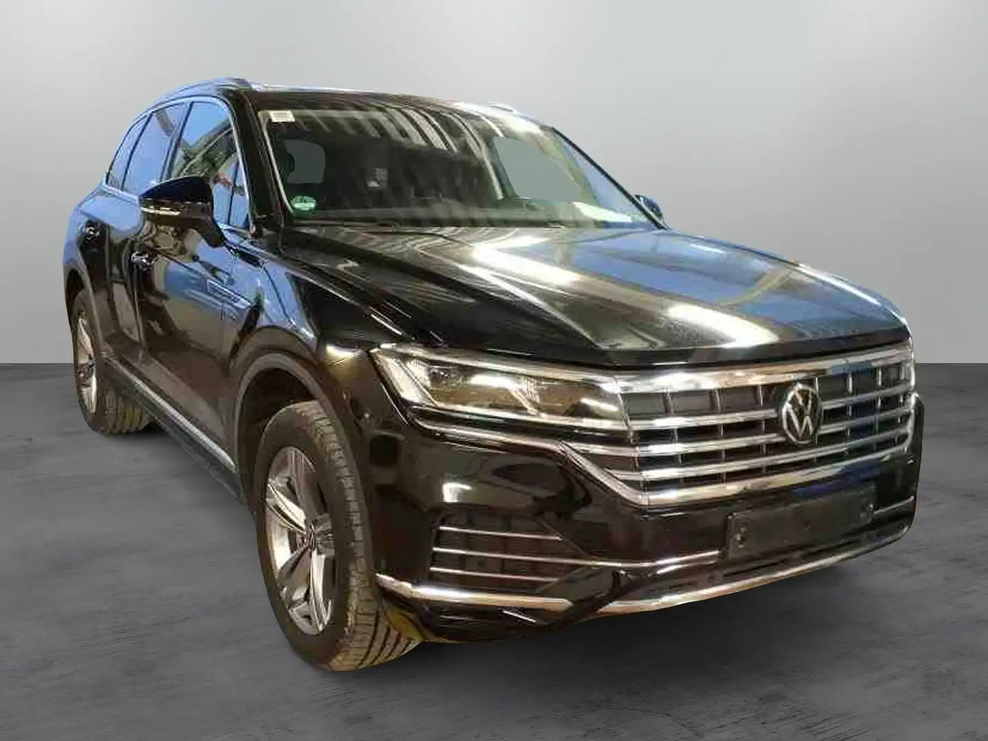Volkswagen Touareg Elegance 3.0TDI 4M DSG / Pano, 360°, AHK Schwarz - 2