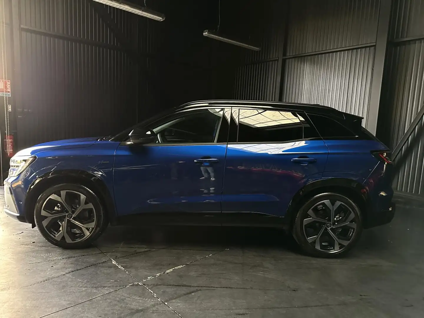 Renault Austral E-TECH FULL HYBRID 200 TECHNO ESPRIT ALPINE Azul - 2