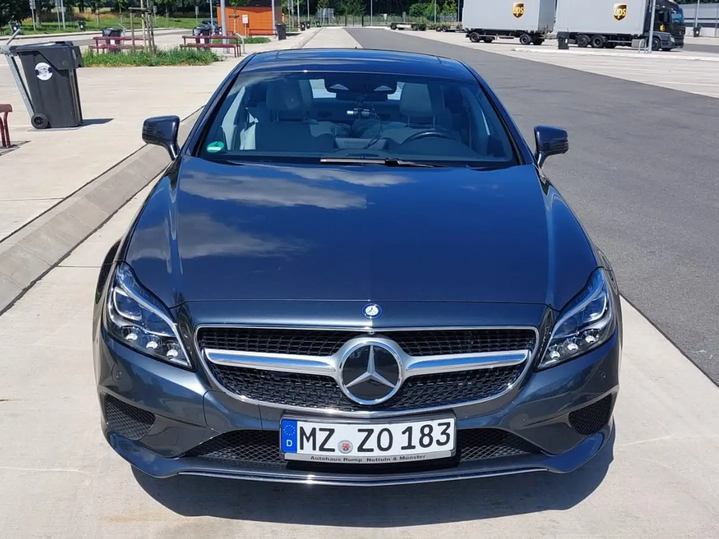 Mercedes-Benz CLS 400 CLS 400 4Matic 7G-TRONIC Grau - 1
