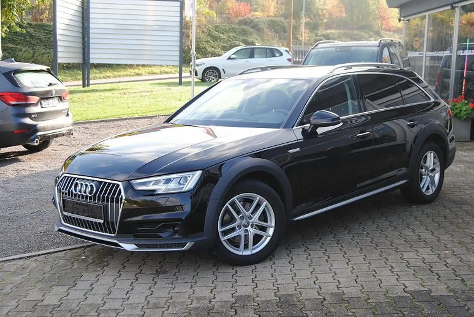 Audi A4 allroad 2.0 TDI Autom.quattro.ACC.HUD.AHK.LED Schwarz - 1