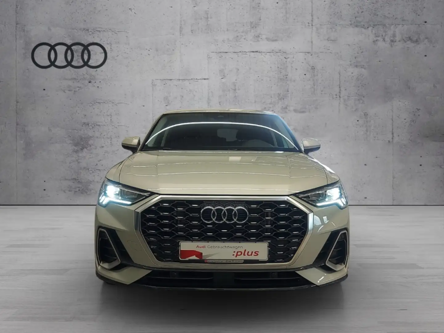 Audi Q3 Sportback 35 TFSI S tronic line 19 AHK ACC 5-J-GAR Plateado - 2