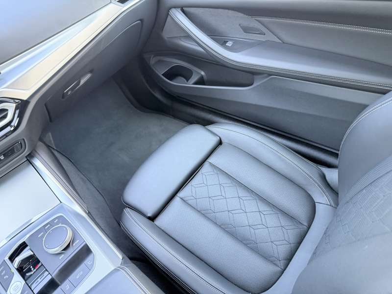 BMW 440 M440i xDrive Cabrio — photo 10