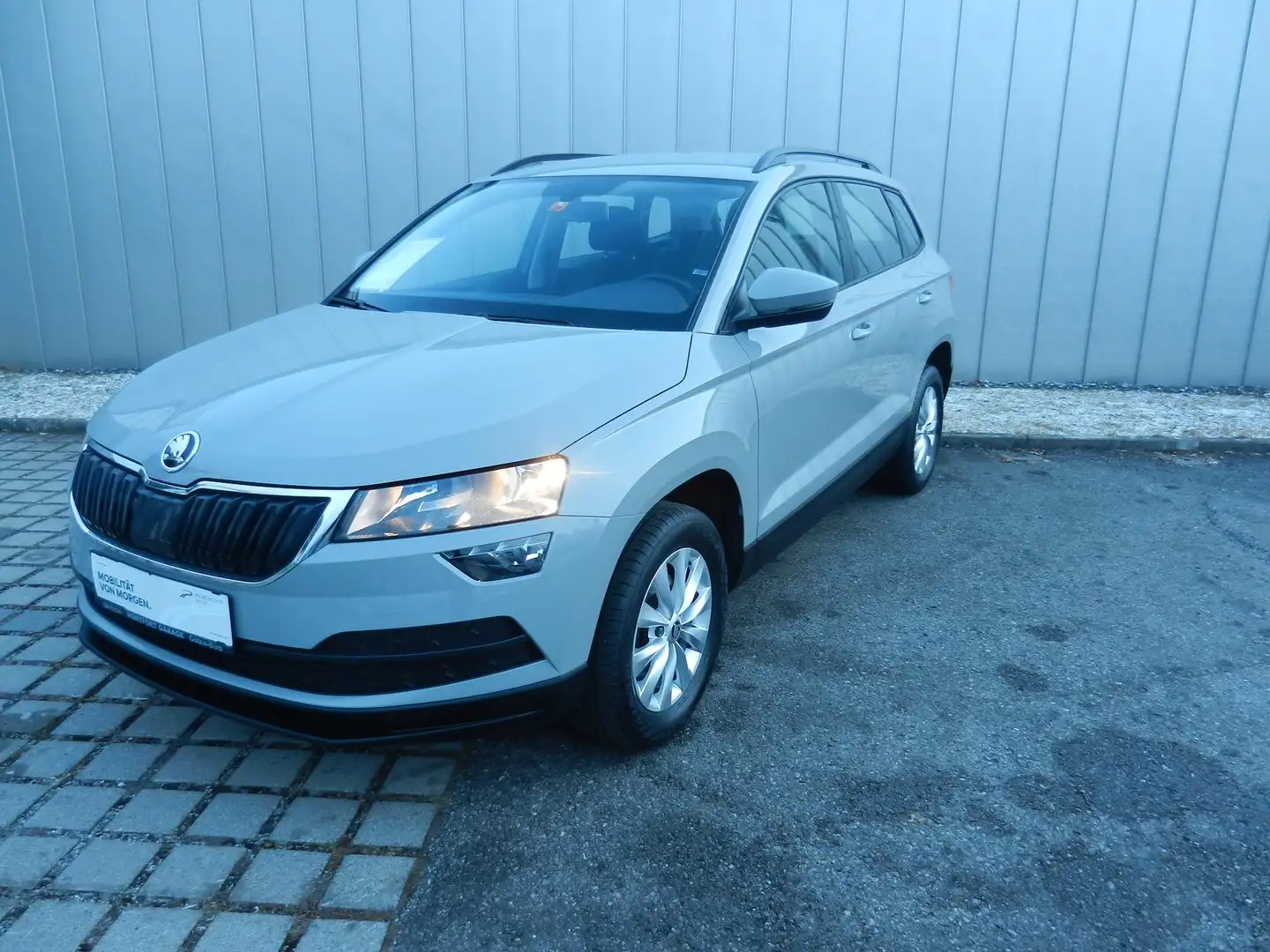Skoda Karoq City TSI Grau - 1