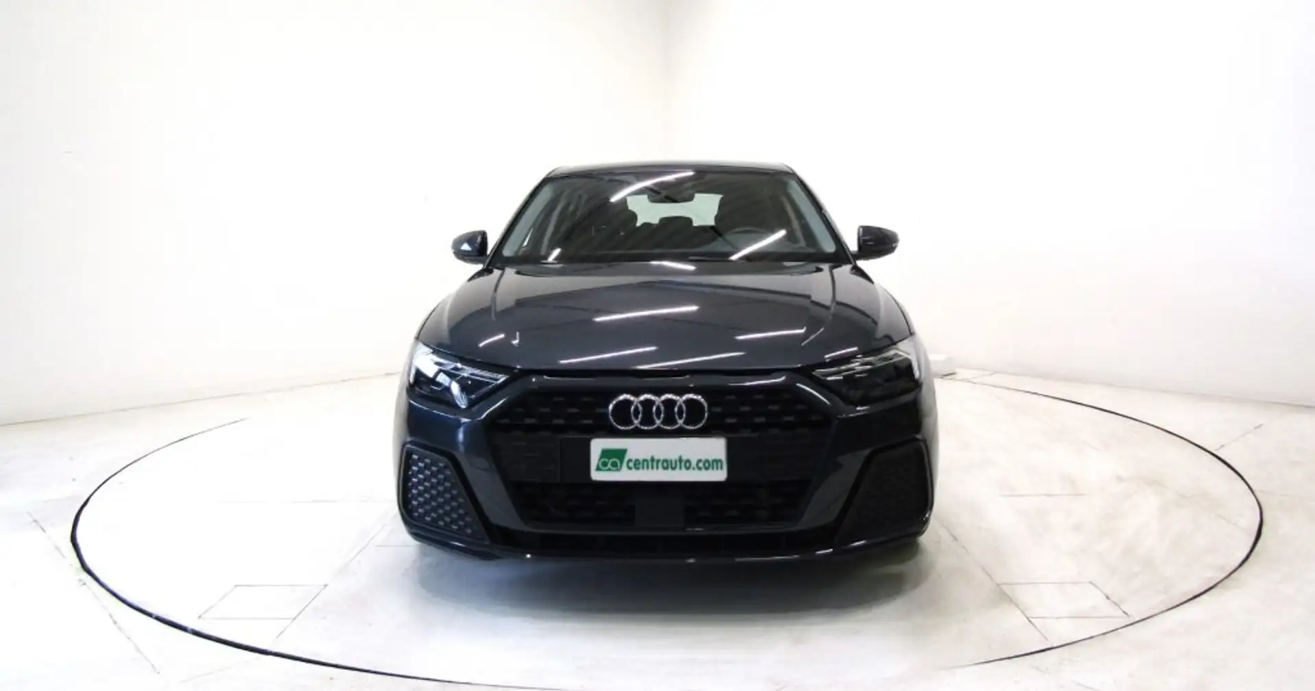 Audi A1 SPB 30 TFSI 1.0 TFSI S tronic Admired 110CV Gris - 2