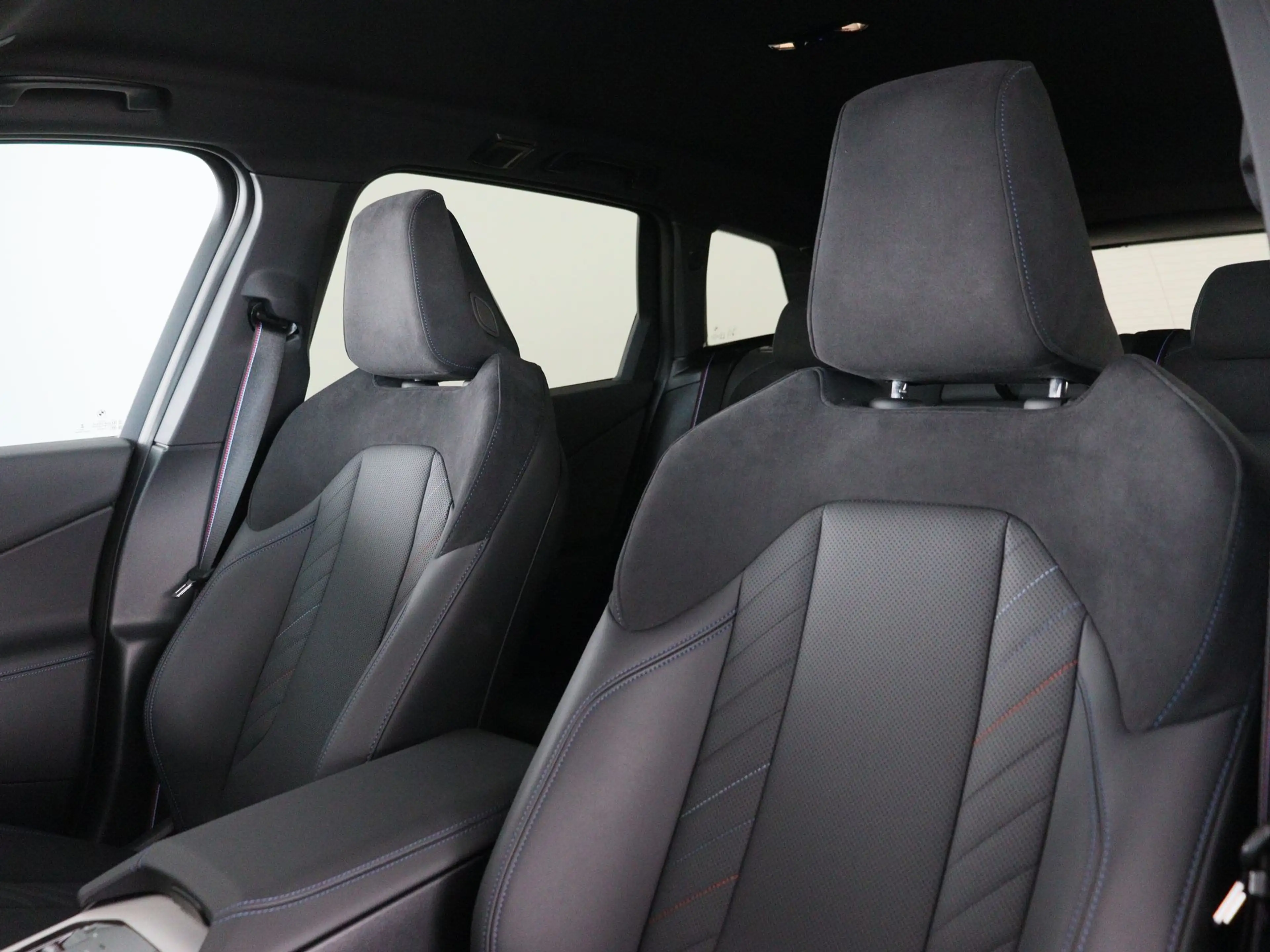BMW X3 30e xDrive SoH 100% — photo 6