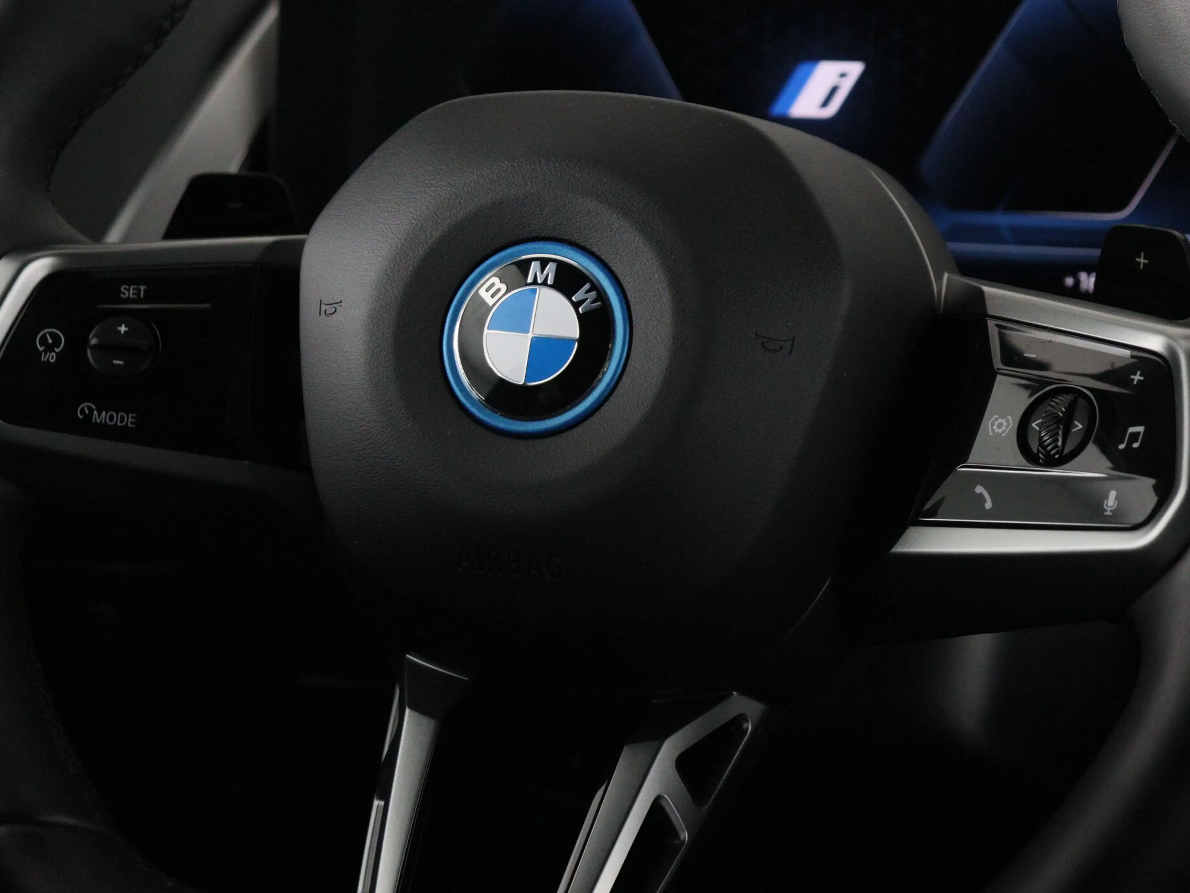 BMW X3 30e xDrive SoH 100% — photo 3