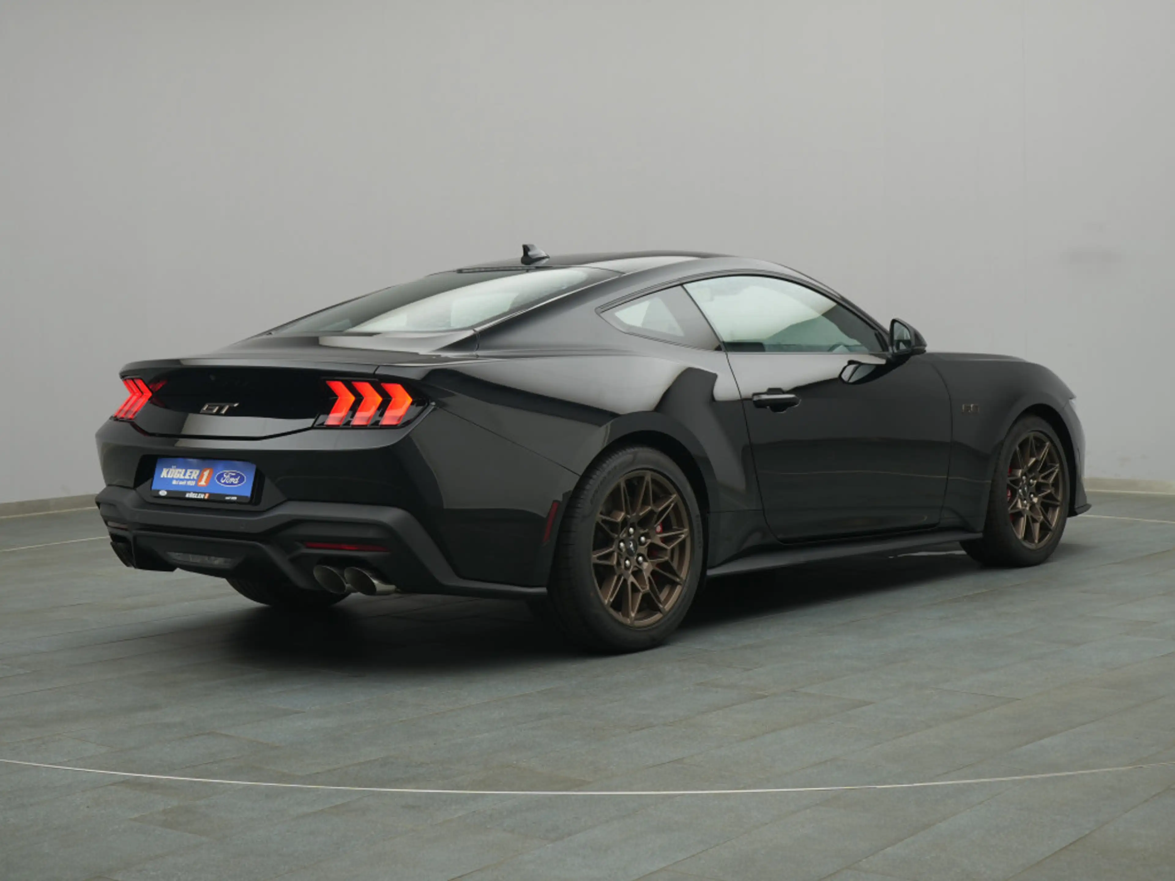 Ford Mustang GT Coupé V8 446PS Aut./MagneRide — photo 4