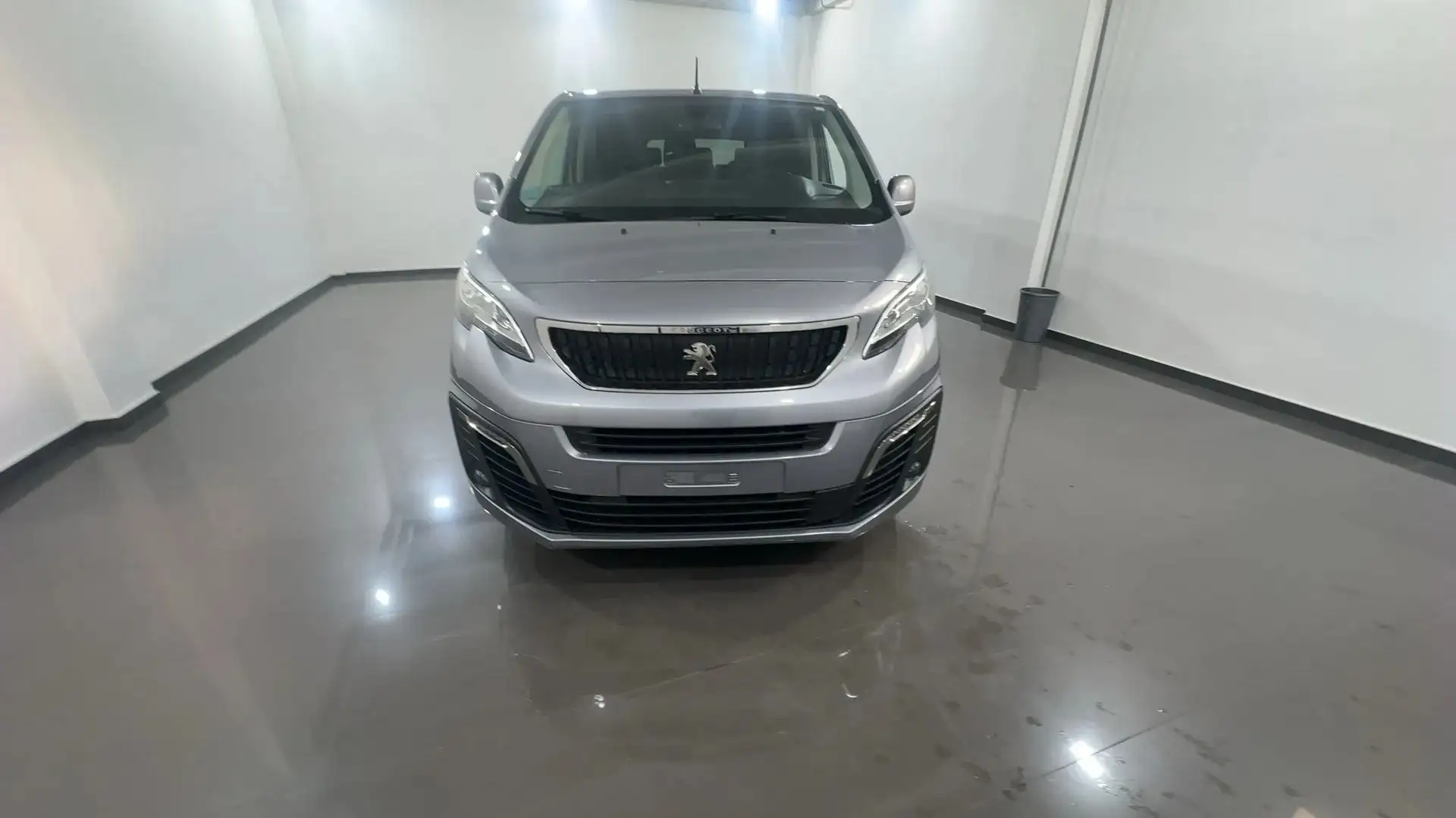 Peugeot Traveller Traveller 1.5 BlueHDi Business 120CV 9 P Grigio - 2