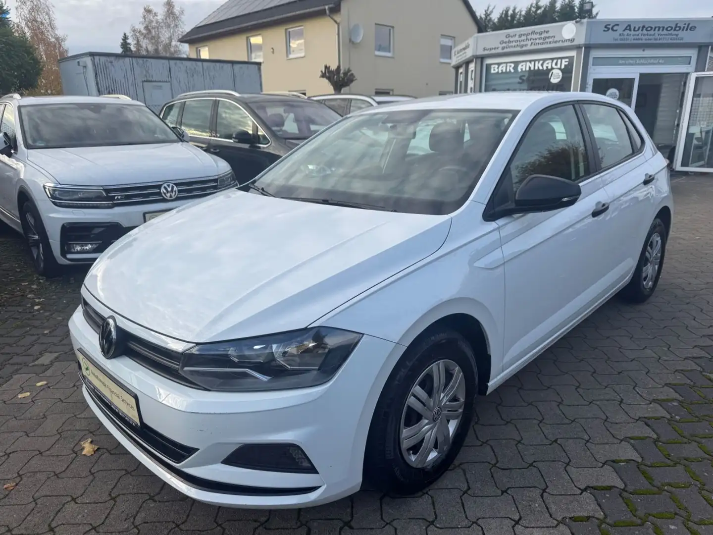 Volkswagen Polo VI Trendline Blanc - 1