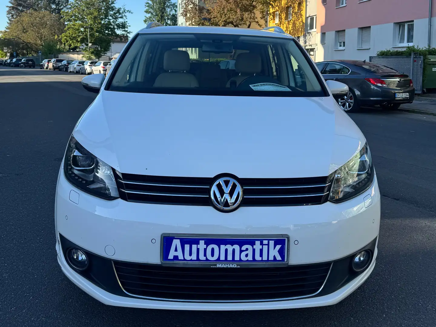 Volkswagen Touran 2.0 TDI BlueMotion Technology Highline Automatik Weiß - 2