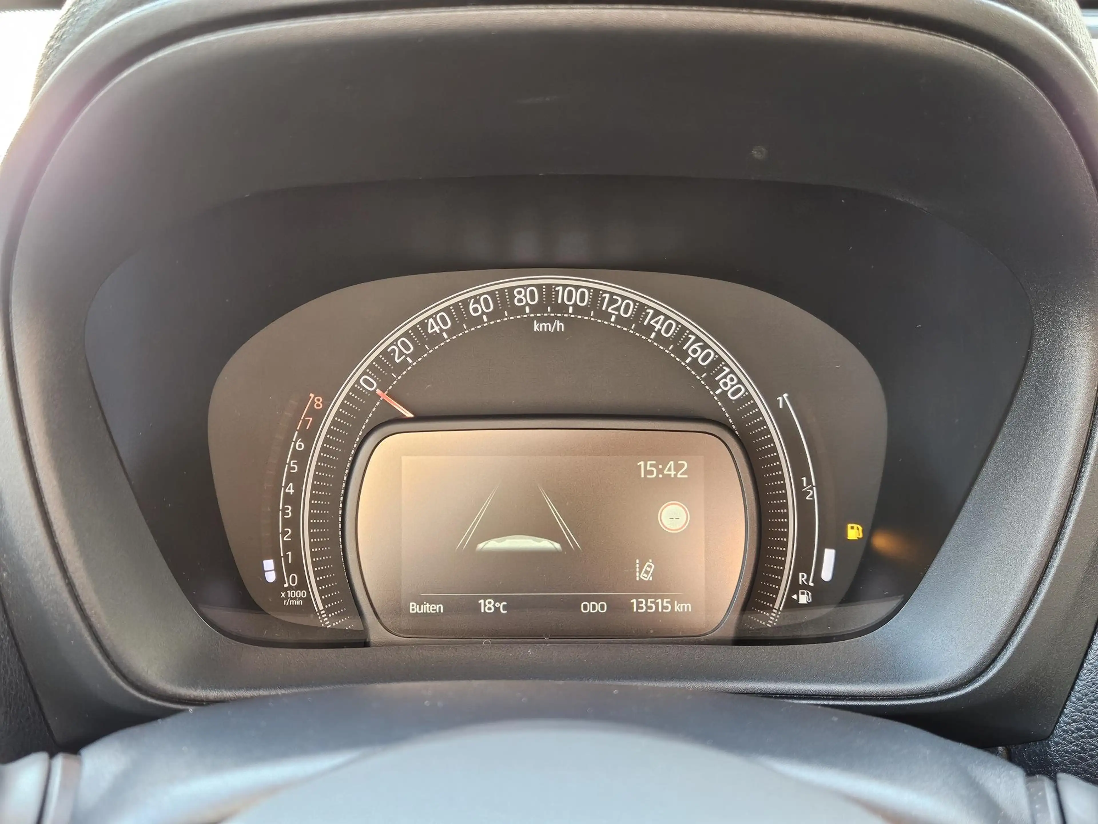Toyota Aygo X 1.0 VVT-i MT Pulse Two Tone Fabrieksgarantie — photo 12