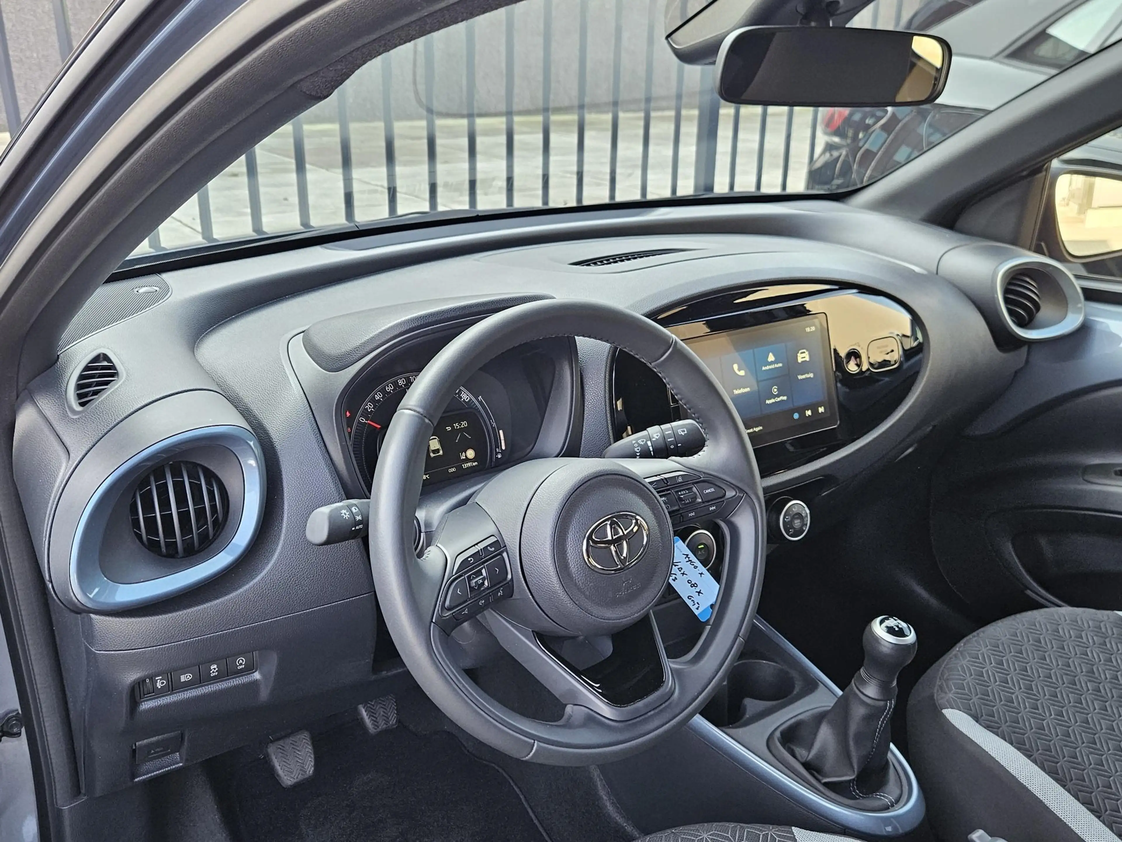 Toyota Aygo X 1.0 VVT-i MT Pulse Two Tone Fabrieksgarantie — photo 11