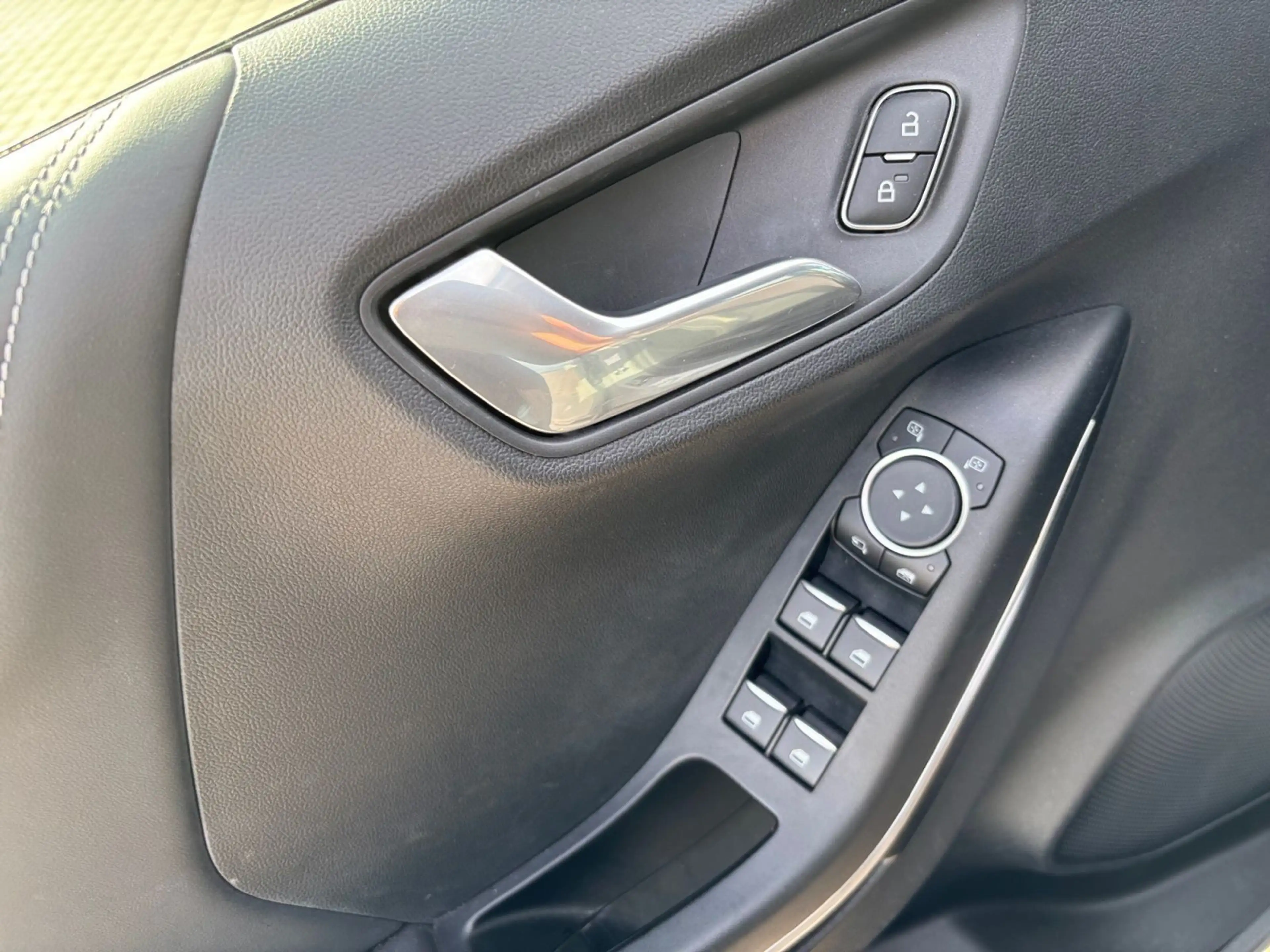 Ford Puma ST 1.5 EcoBoost ST X Navi LED Kamera — photo 14