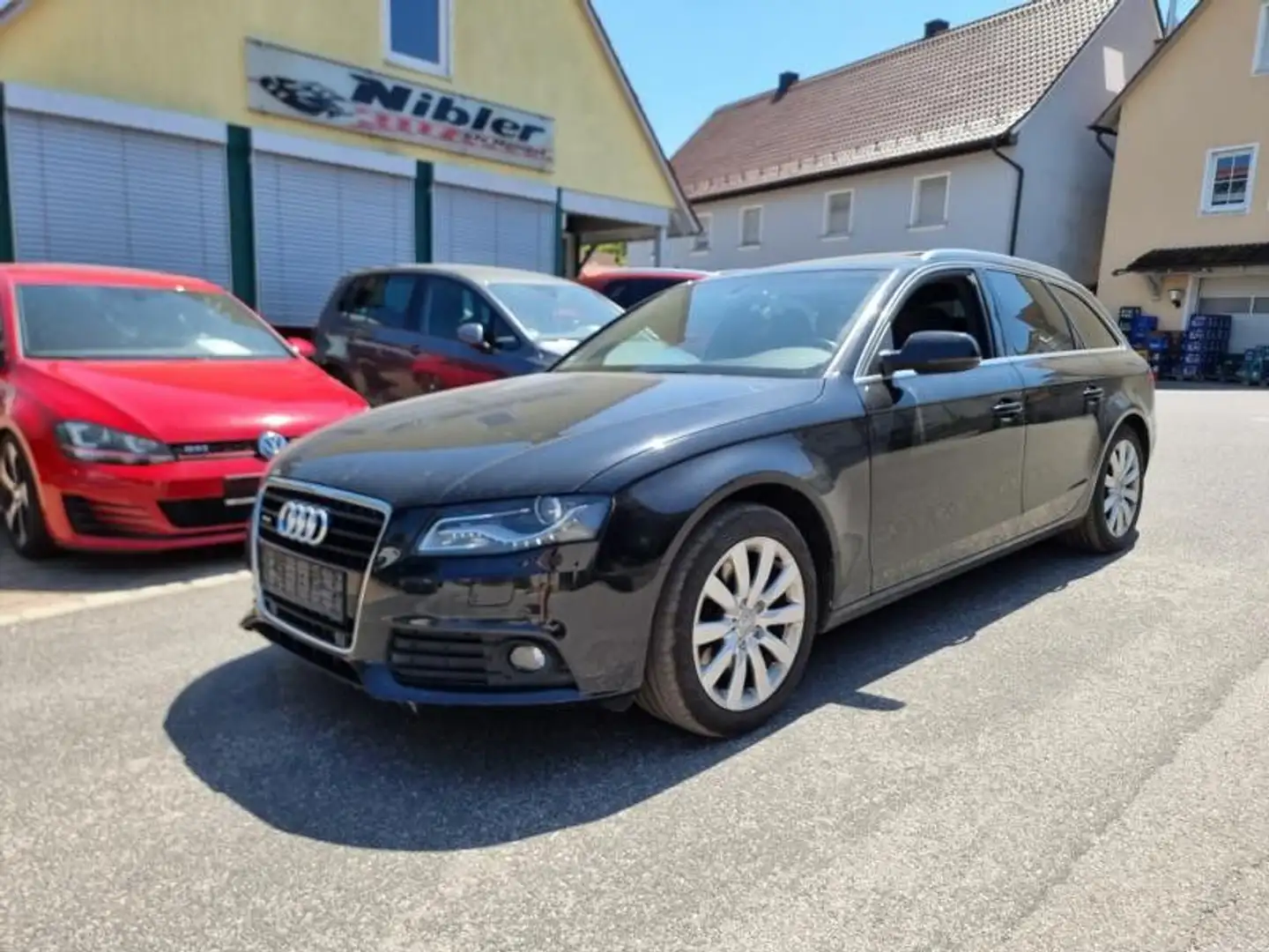 Audi A4 Av. 3.0TDI qu. S-tr. NAVI+XENON+AHK+STHZ+PANO Schwarz - 1