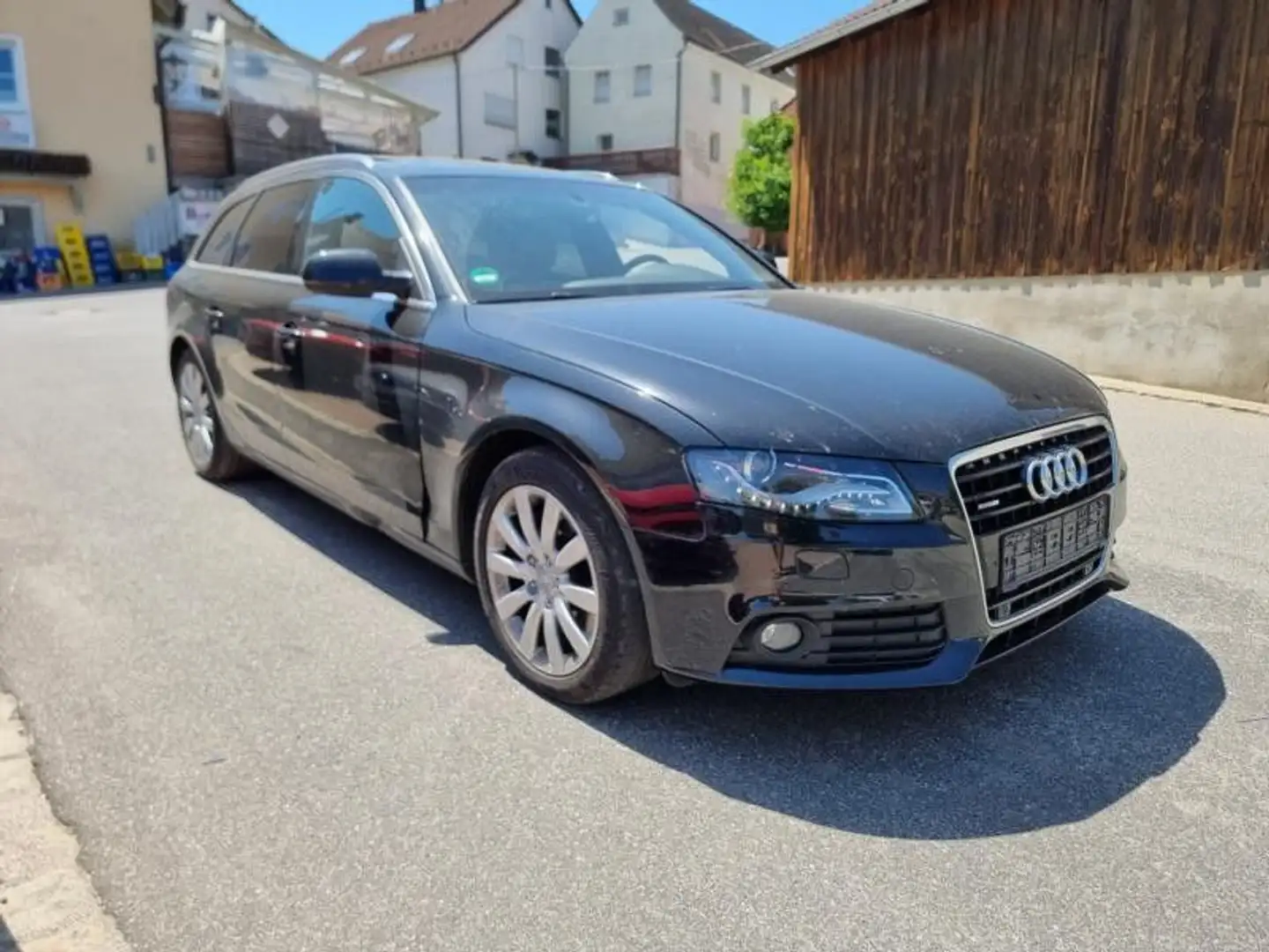 Audi A4 Av. 3.0TDI qu. S-tr. NAVI+XENON+AHK+STHZ+PANO Schwarz - 2