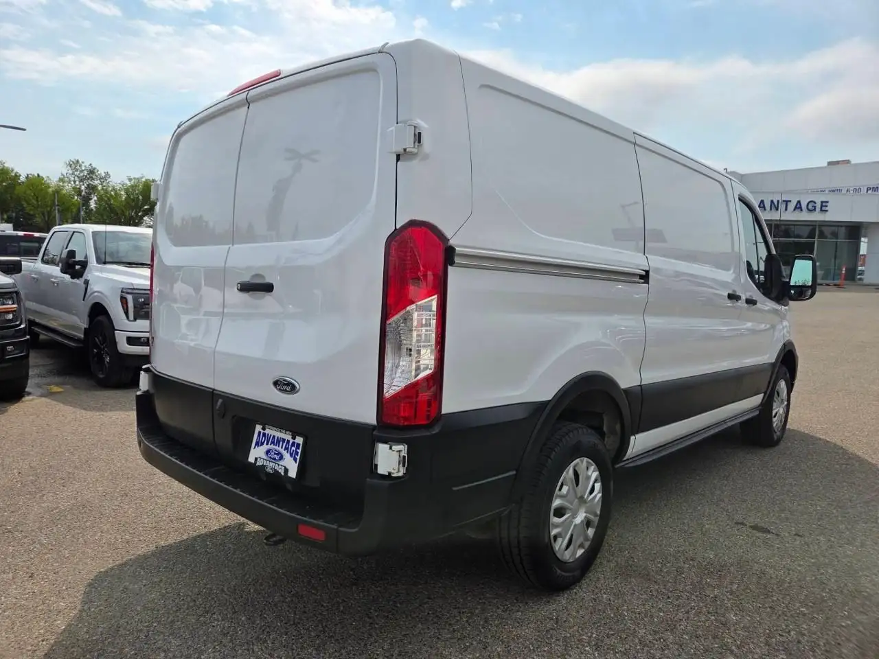 Ford E-Transit снимка Ford E-Transit
