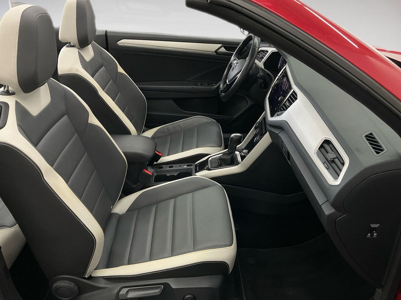 Volkswagen T-Roc Cabriolet STYLE BLACK 1.5TSI 150PS DSG ACC.STHZG.N — photo 9
