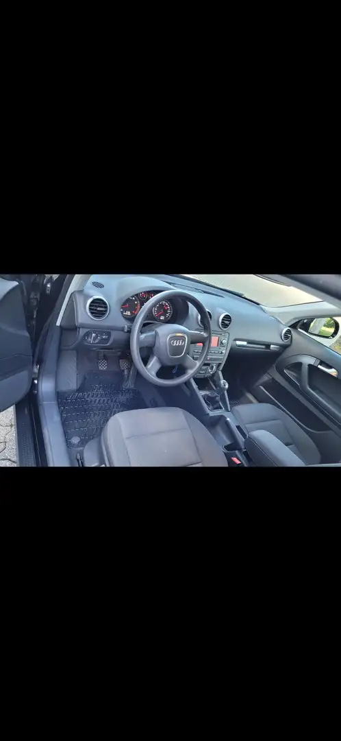 Audi A3 1.2  Sportpaket Schwarz - 2