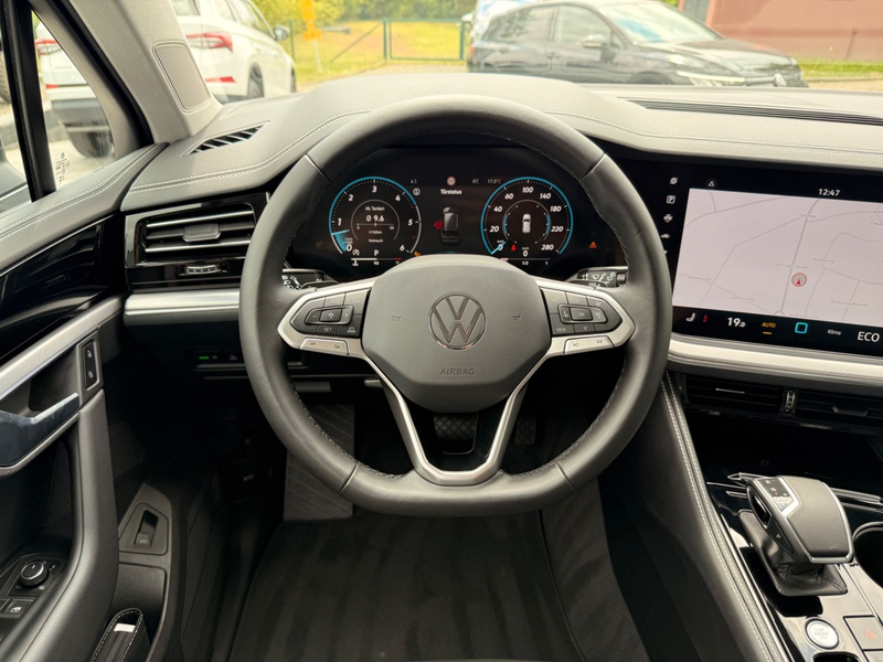 Volkswagen Touareg 3.0 TDI *LUFTFAHRWERK*IQ.DRIVE*ACC*AHK — photo 8